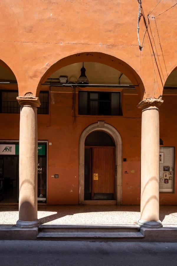 Bologna Suite Centre City Exterior photo